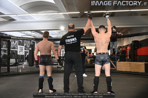 2021-05-02 Milano in the Cage 7 01071 Placido Basone-Alberto Filippone - Shoot boxe classe B -70kg